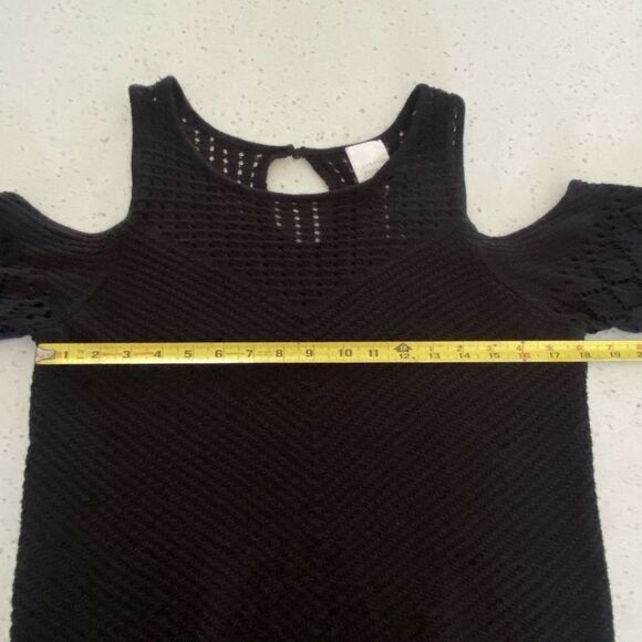 Lauren Conrad Large Black Knit Cold Shoulder Sweater - Picture 7 of 9